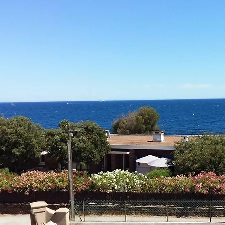 Maison De Vacances Bord De Mer Corniche Des Cigales Holiday home Saint-Peire-sur-Mer